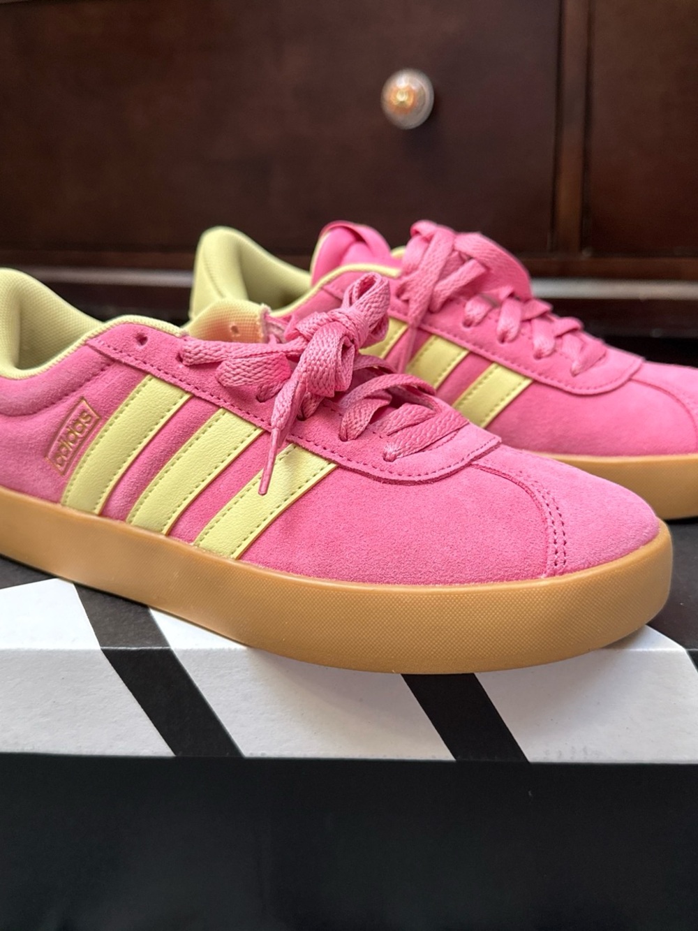 Adidas VL Court 3.0 Pink Fusion Powder Yellow Sneakers Women’s 7.5 NWT